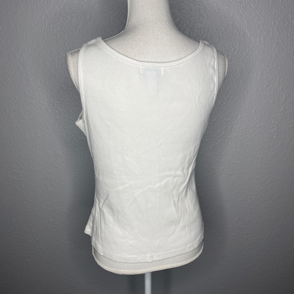 White tank top with butterflies‎ design - Picture 5 of 7